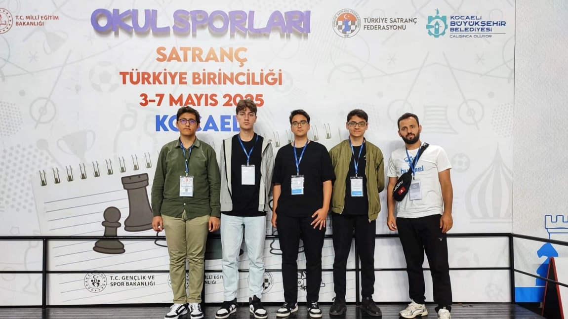 Batman Fen Lisesi Öğrencileri Türkiye Satranç Finallerinde!